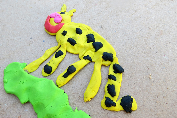 Art for Kids: Modelling Clay Pictures
